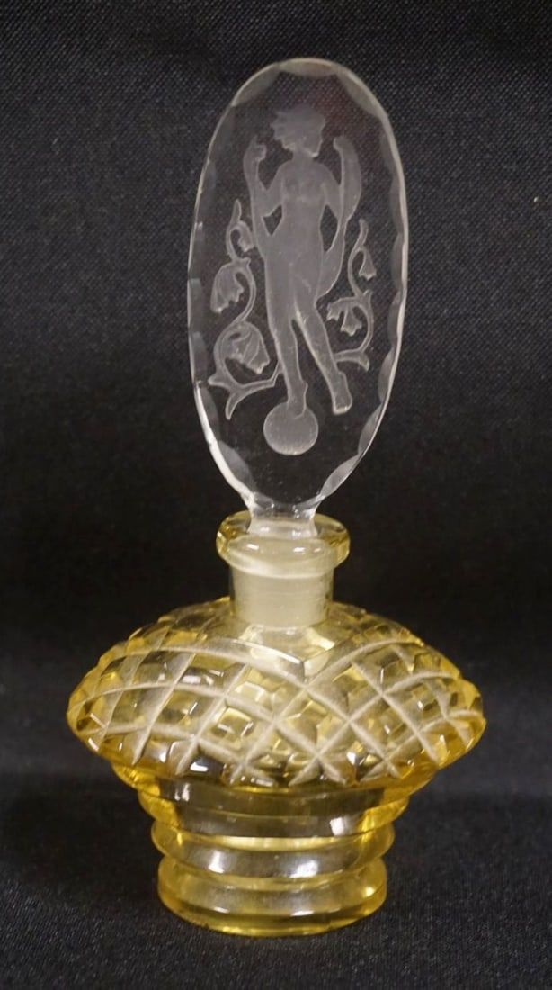 CZECH PERFUME: CZECH PERFUME W/ETCHED GLASS STOPPER OF NUDE WOMAN