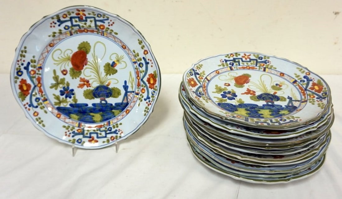 ITALIAN FAIENCE PLATES (1 of 4)