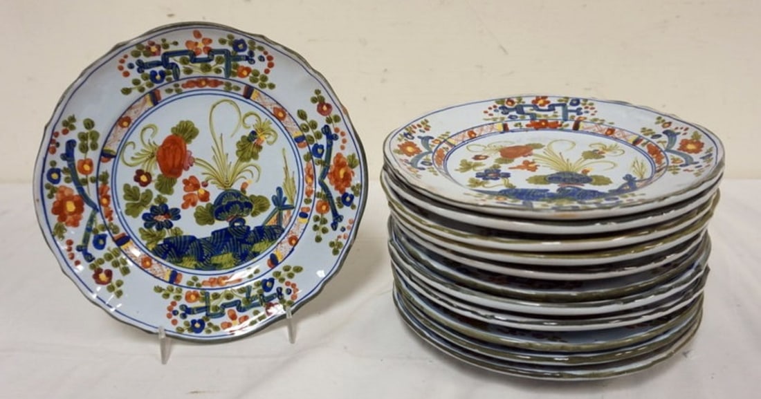 ITALIAN FAIENCE PLATES (1 of 4)