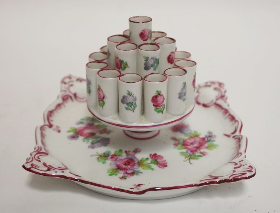 DRESDEN CIGARETTE HOLDER (1 of 5)