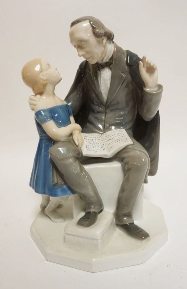 BING & GONDAHL FIGURE: BING & GONDAHL FIGURE OF MAN SEATED READING TO A YOUNG GIRL, APPROXIMATELY 10 IN HIGH