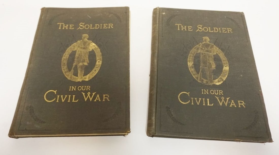 CIVIL WAR 2 VOLUMES OVERSIZED BOOKS (1 of 10)
