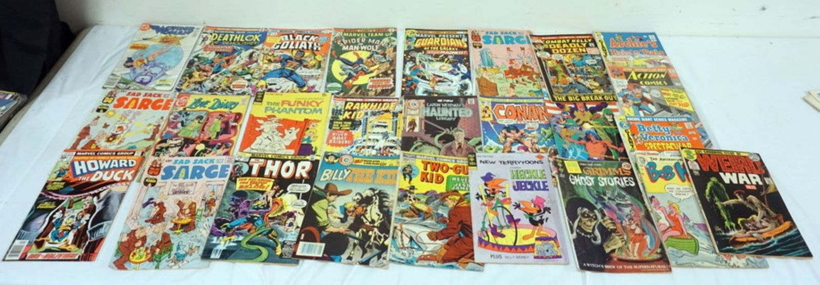 ASSORTED VINTAGE COMIC BOOKS (1 of 6)