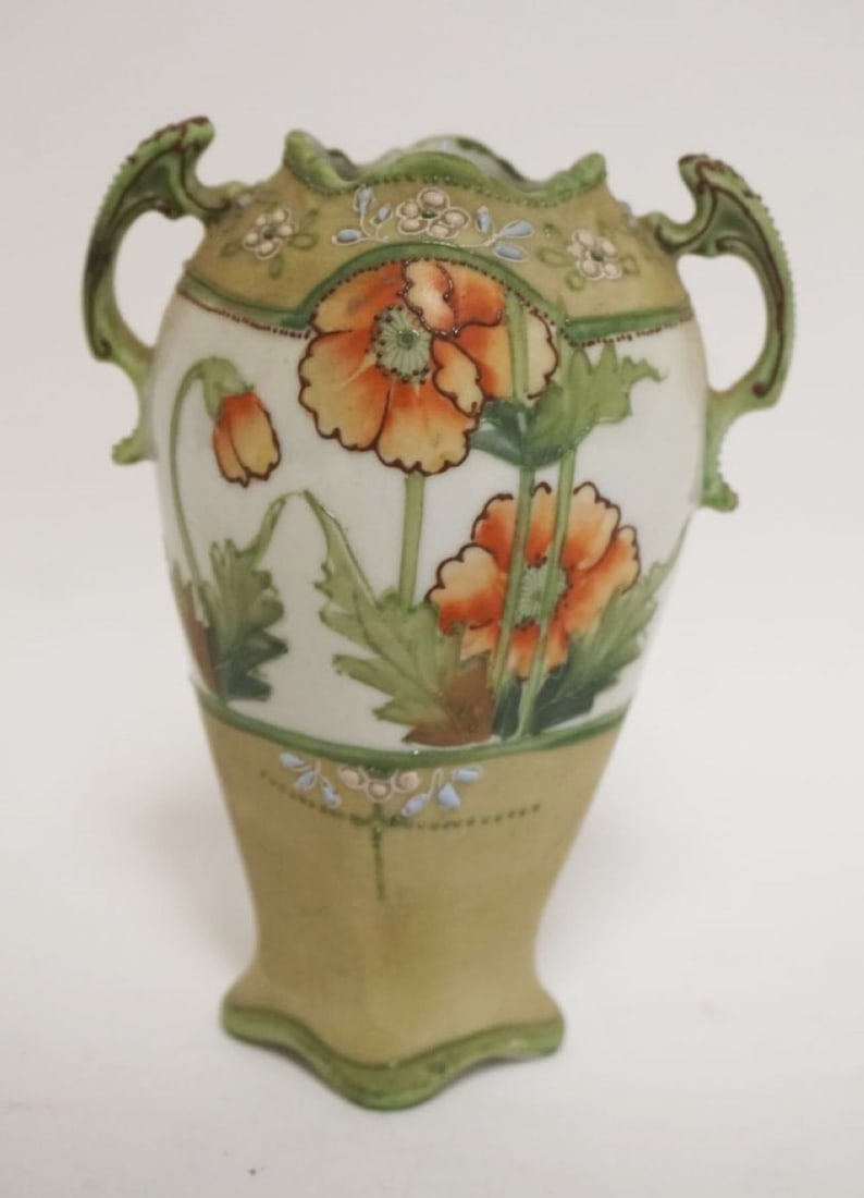 HAND PAINTED NIPPON PORCELAIN VASE: HAND PAINTED NIPPON PORCELAIN VASE, APPROXIMATELY 6 IN HIGH
