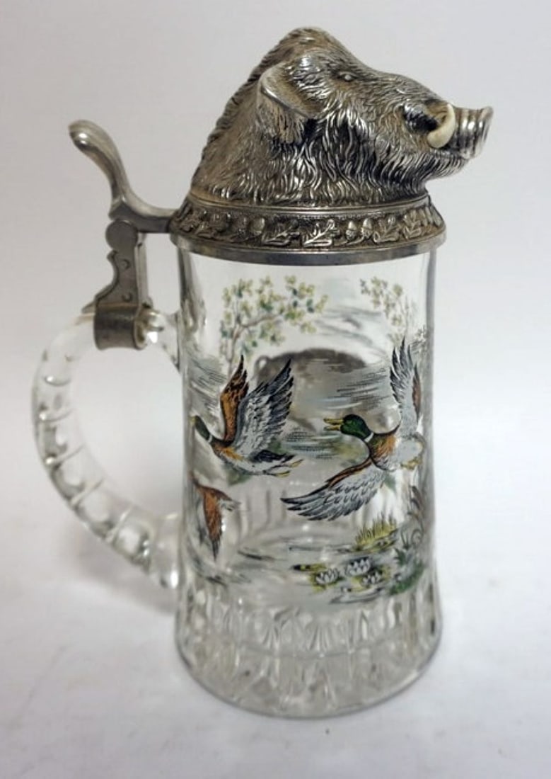 GLASS STEIN WITH PEWTER BOARS HEAD LID: GLASS STEIN WITH PEWTER BOARS HEAD LID, APPROXIMATELY 9 1/2 IN H