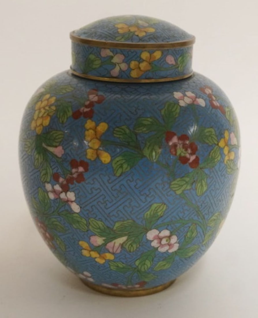 CLOISONNE ENAMELED COVERED URN: CLOISONNE ENAMELED COVERED URN W/IMAGES OF FLOWERS ON BRANCHES, APPROXIMATELY 8 IN HIGH