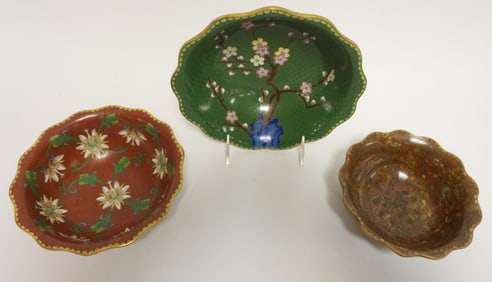 GROUP OF CLOISONNE BOWLS