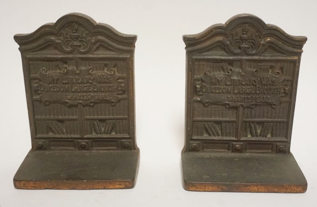PAIR OF CAST METAL SHAKESPEARE BOOKENDS (1 of 3)