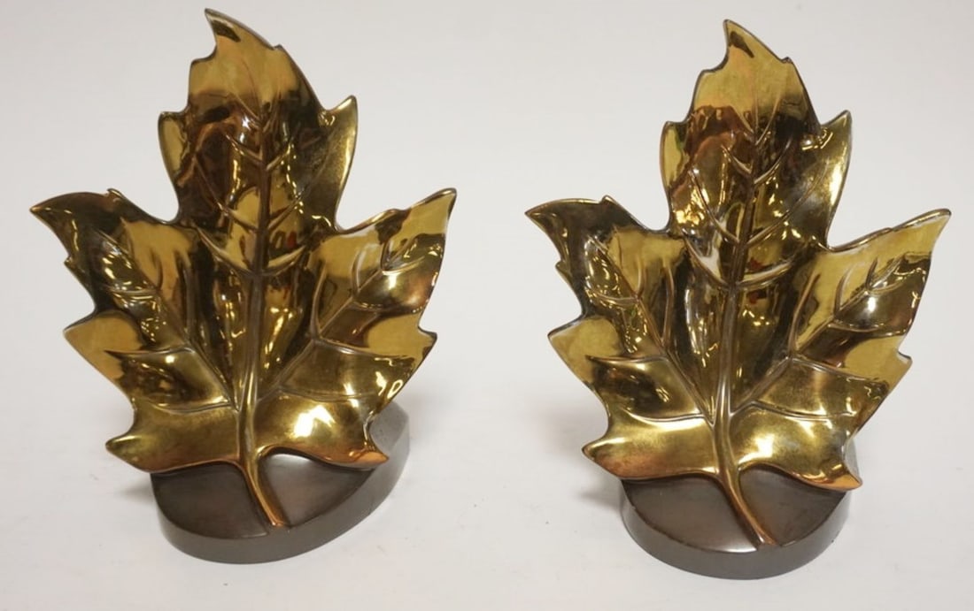 CAST METAL BOOKENDS: CAST METAL BOOKENDS MAPLE LEAVES IN GILT FINISH, APPROXIMATELY 7 IN HIGH