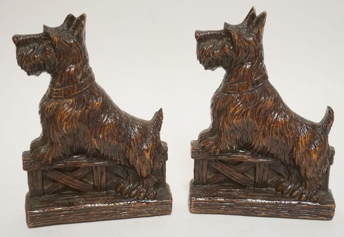 PAIR OF SYROCO WOOD BOOKENDS (1 of 3)