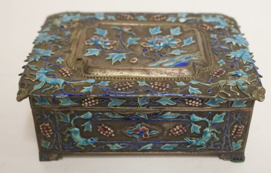 ASIAN HINGED METAL TRINKET/DRESSER BOX (1 of 7)