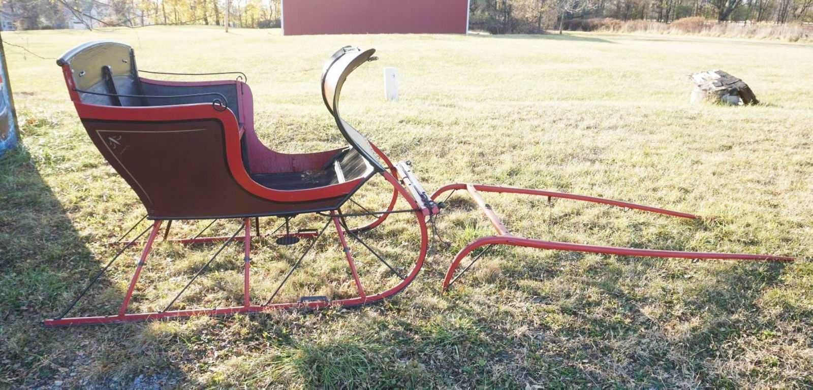 ANTIQUE HORSE DRAWN SLED (1 of 8)