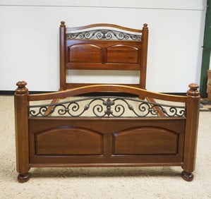 SOLID CHERRY QUEEN SIZE BED