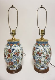 PAIR OF PORCELAIN TABLE LAMPS