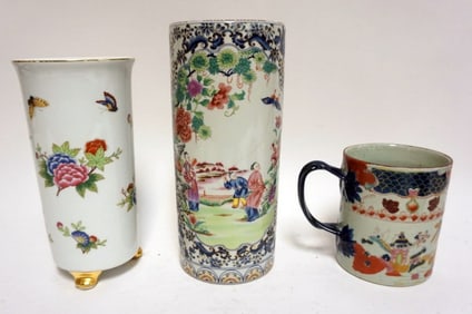 ASSORTED ASIAN PORCELAIN ITEMS