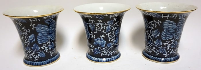PORCELAIN FLAIR NECK VASES
