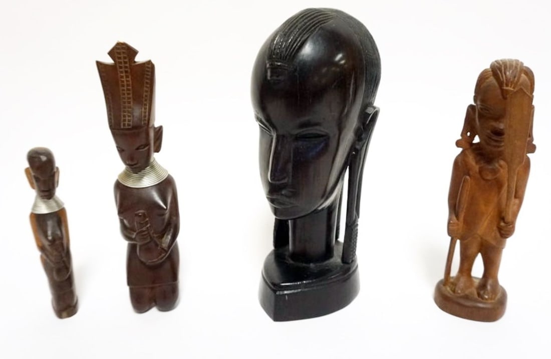 GROUP OF ASSORTED ETHNIC CARVINGS (1 of 4)