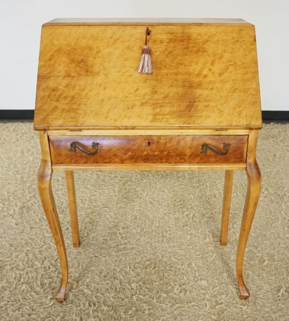 BIRDS EYE MAPLE SLANT FRONT SECRETARY DESK: BIRDSEYE MAPLE 1 DRAWER SLANT FRONT SECRETARY DESK WITH KEY, APPROXIMATELY 28 IN X 15 IN X 40 IN H