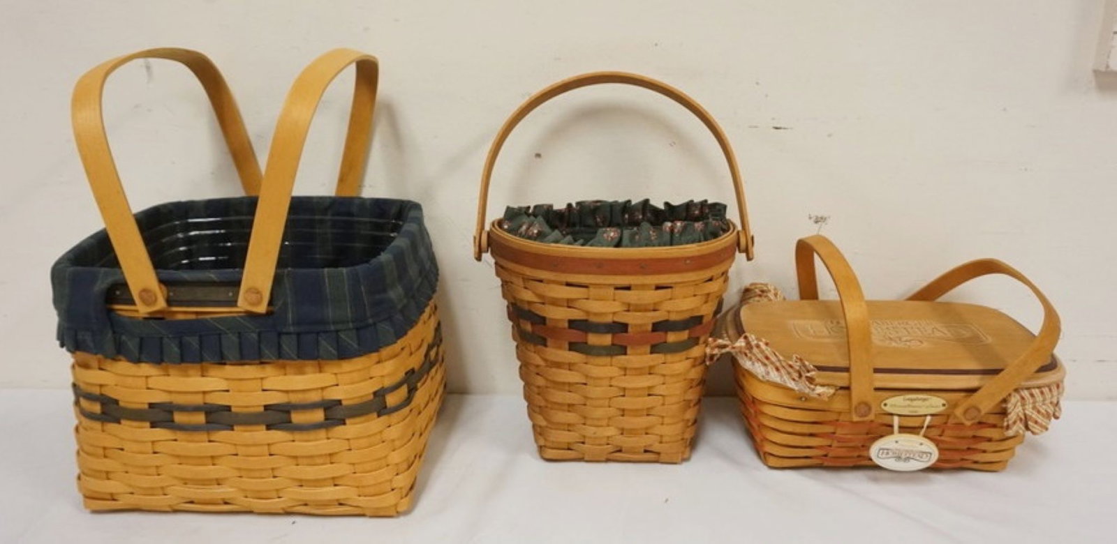 ASSORTED LONGABERGER BASKETS: ASSORTED LONGABERGER 1998 COLLECTORS CLUB, 1993 HARVEST AND 2000 HOMESTEAD