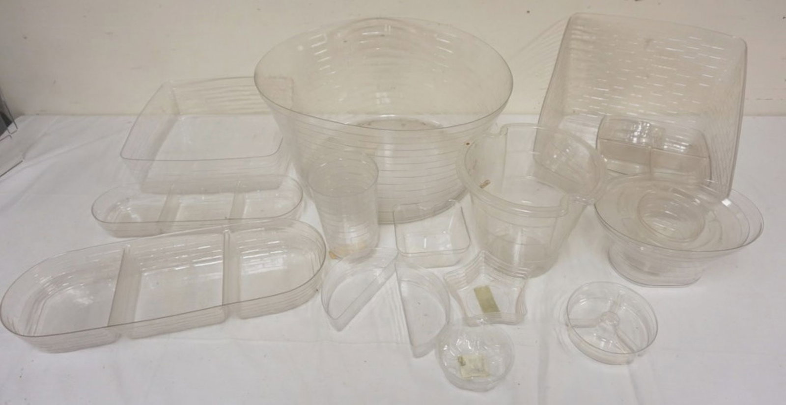 ASSORTED LONGABERGER BASKETS: ASSORTED LONGABERGER PROTECTORS