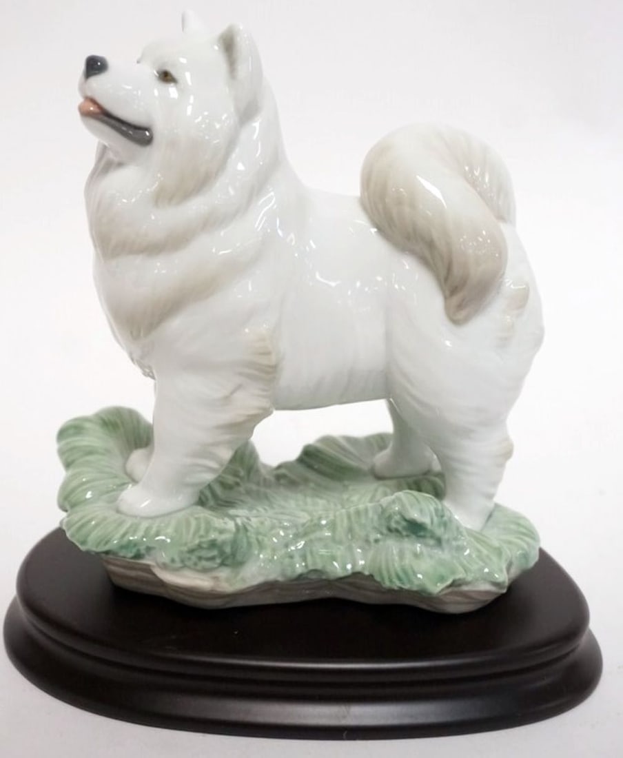 LLADRO PORCELAIN FIGURE (1 of 4)