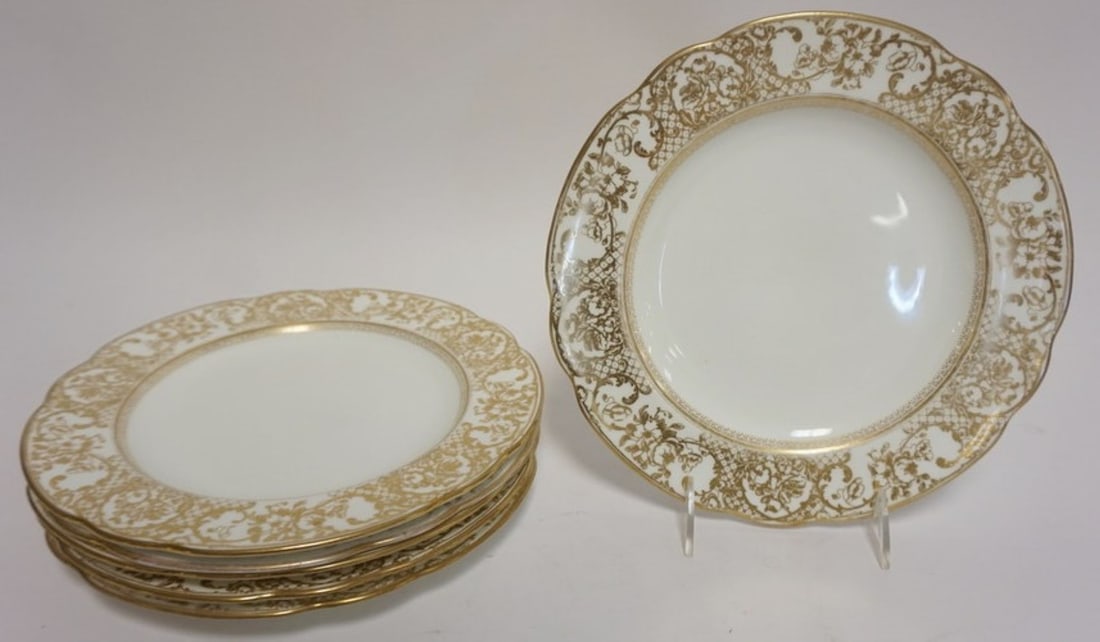 WEDGWOOD ENGLAND 6 HIGGENS & SEITER: WEDGWOOD ENGLAND 6 HIGGENS & SEITER 9 3/4 IN GILT DECORATED PLATES