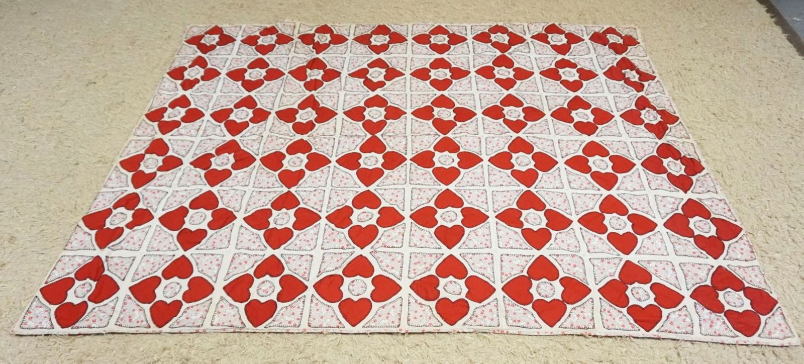 ANTIQUE HAND STITCHED QUILT (1 of 6)