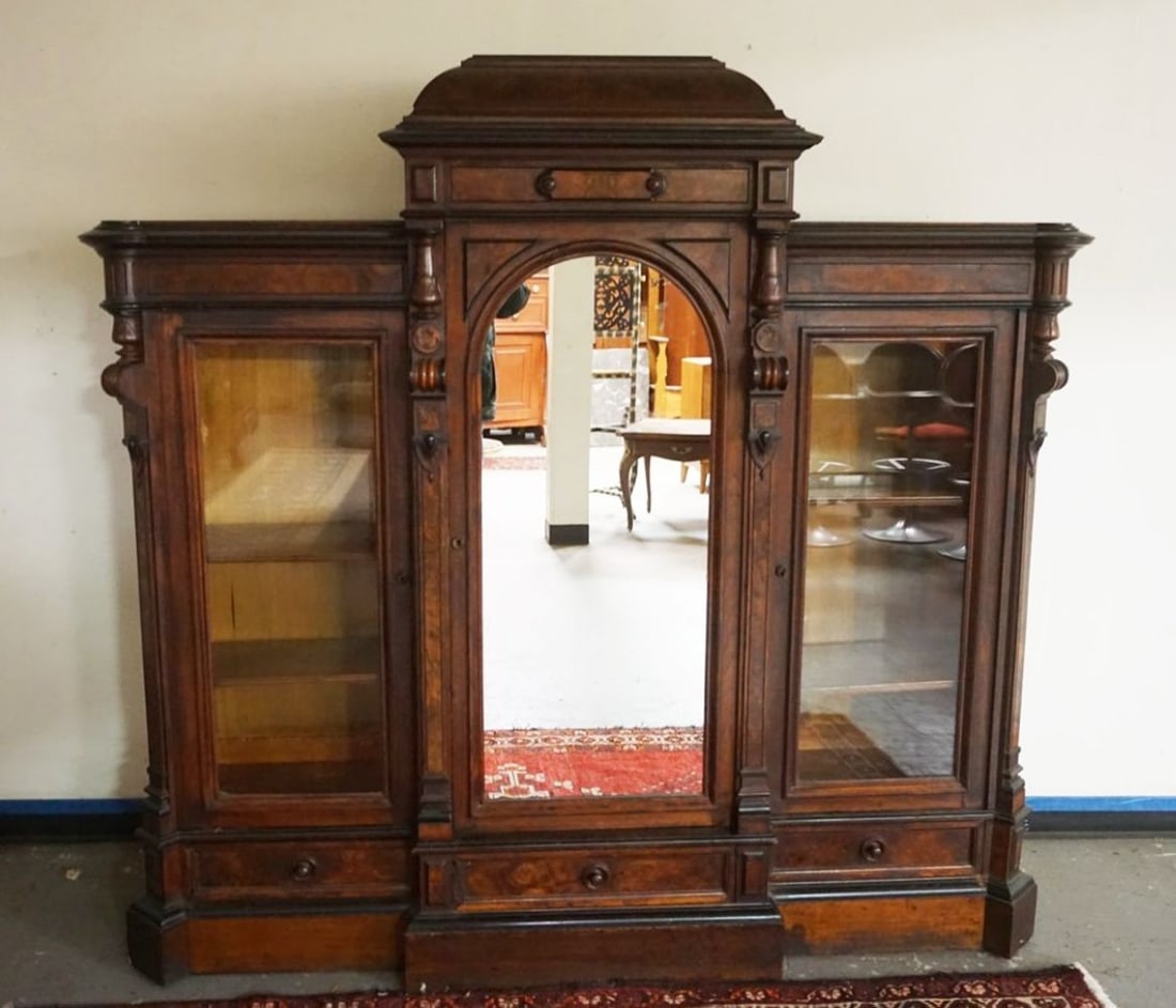 OUTSTANDING DIMINUTIVE WALNUT VICTORIAN BOOKCASE (1 of 8)