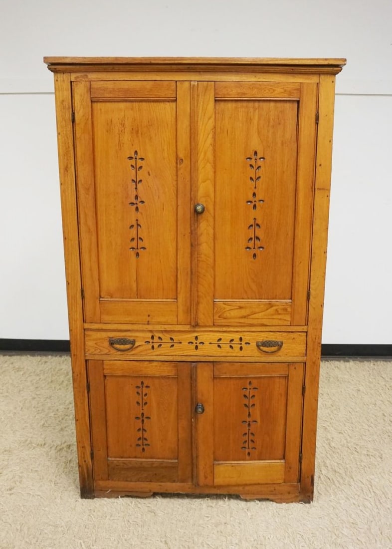 CHESTNUT SPOON CARVED PIE SAFE (1 of 4)