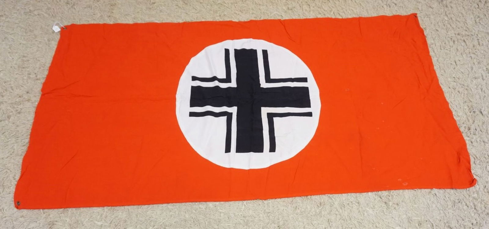GERMAN WWII BANNER/FLAG (1 of 3)