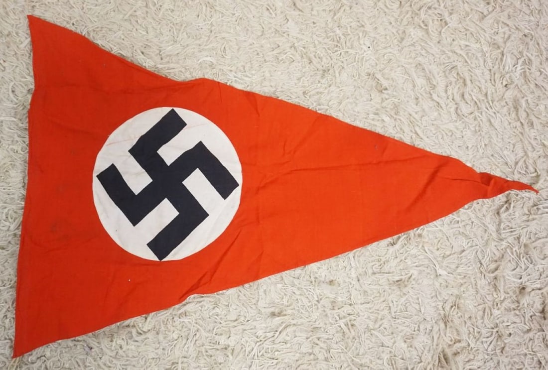 GERMAN WWII PENNANT: GERMAN WWII PENNANT, APPROXIMATELY 26 IN X 18 IN
