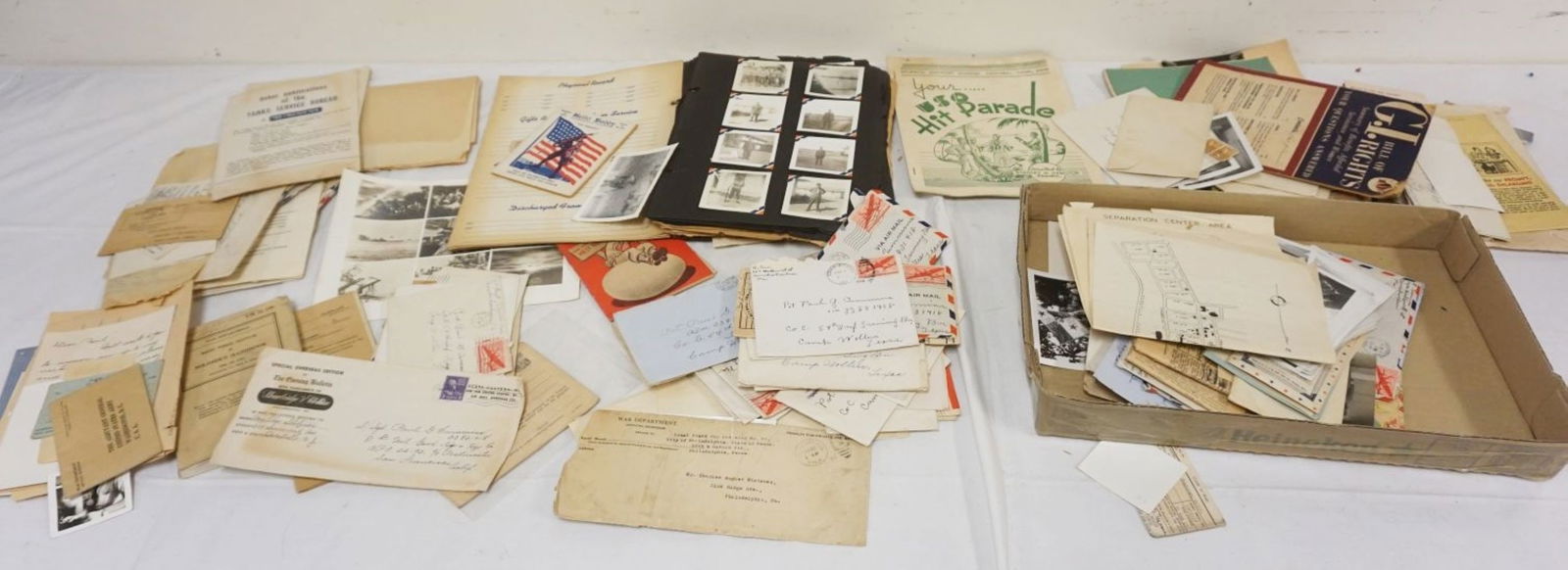 LARGE GROUP OF WWII AMERIAN CORRESPONDENCE (1 of 6)