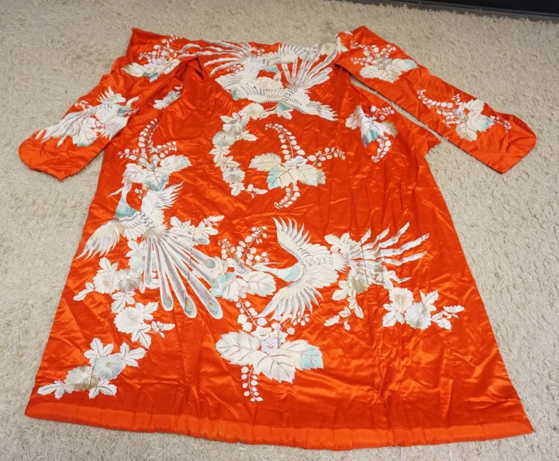 LARGE ASIAN EMBROIDERED ROBE: LARGE ASIAN EMBROIDERED ROBE, APPROXIMATELY 66 IN X 54 IN
