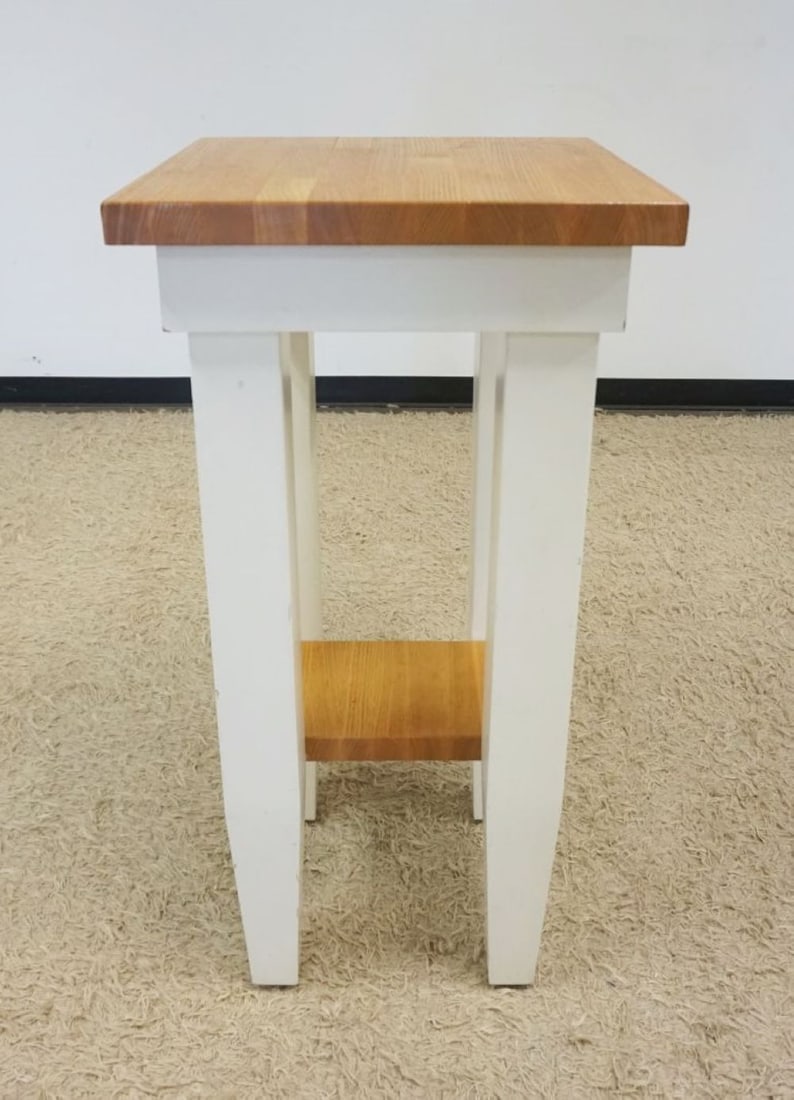 BUTCHER BLOCK STYLE OAK STAND (1 of 3)