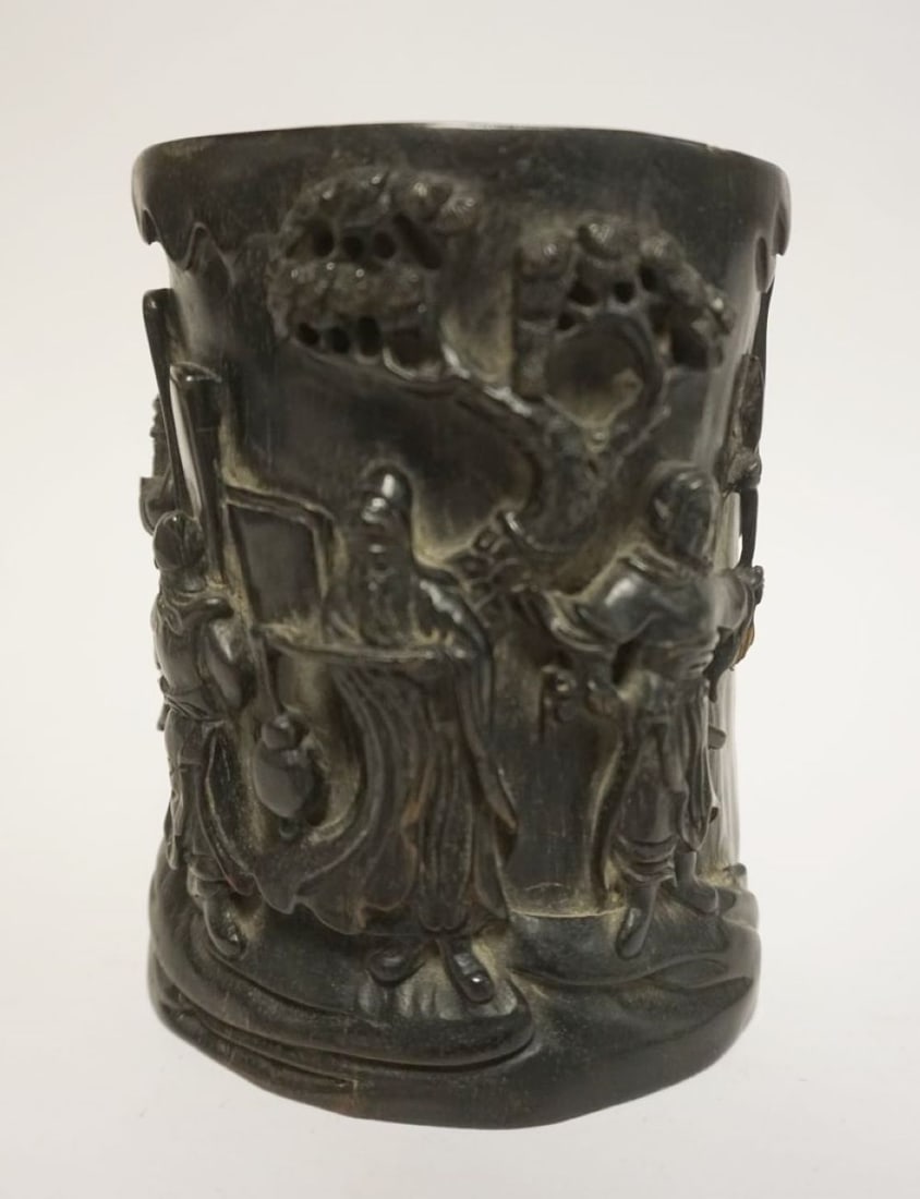 CHINESE CARVED WOODEN BRUSH POT: CHINESE CARVED WOODEN BRUSH POT, APPROXIMATELY 5 IN X 6 IN HIGH