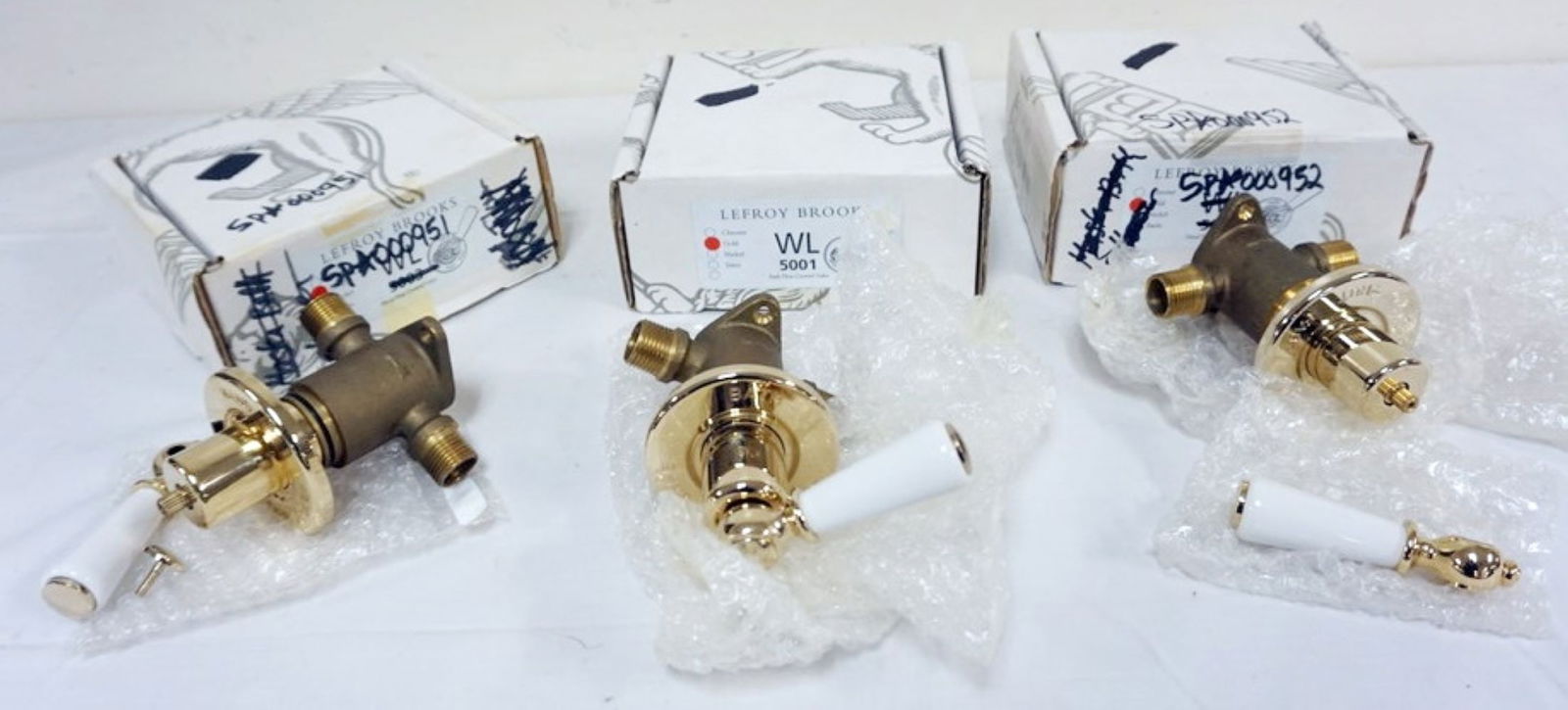 LEFROY BROOKS GOLD VALVES FOR BATH AND SINKS: LEFROY BROOKS 3 GOLD VALVES FOR BATH AND SINKS