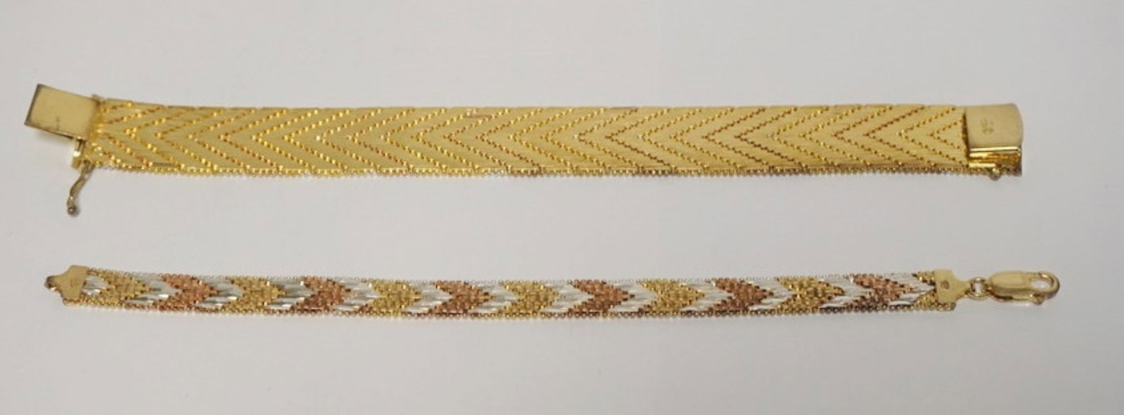 STERLING SILVER TRI COLOR BRACELETS: 2 STERLING SILVER TRI COLOR BRACELETS, 2.04 TOZ, BOTH APPROXIMATELY 7 IN