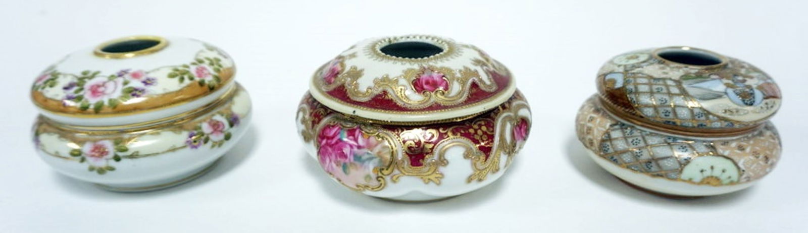 GROUP OF 3 HAND PAINTED HAIR RECEIVERS: GROUP OF 3 HAND PAINTED HAIR RECEIVERS, NIPPON, NORITAKE, ROYAL SATSUMA, LARGEST APPROXIMATELY 6 IN X 3 1/2 IN
