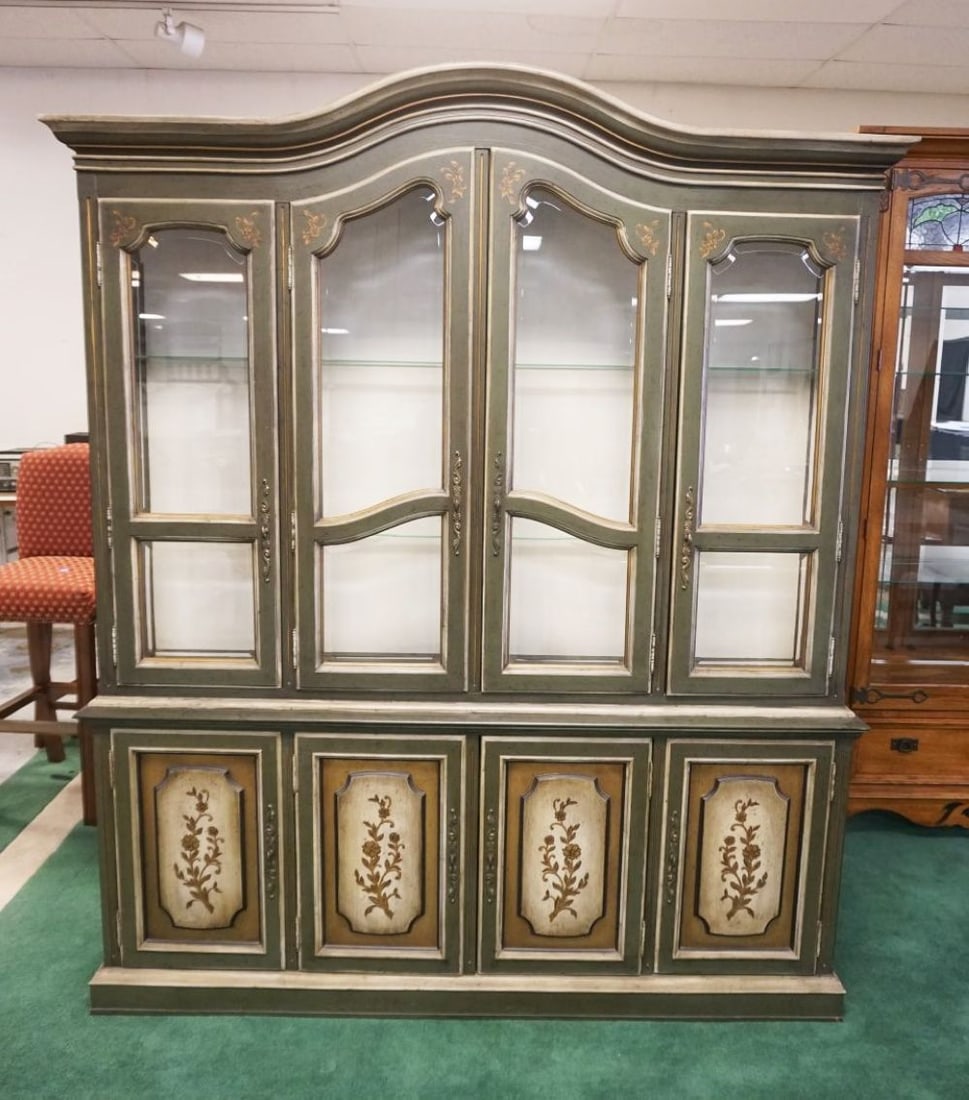 DREXEL PAINT DECORATED BREAKFRONT: DREXEL PAINT DECORATED 2 PART BREAKFRONT WITH BEVELED GLASS DOORS, 2 ADJUSTABLE GLASS SHELVES, INTERIOR LIGHTING AND SILVERWARE DRAWER, APPROXIMATELY 68 IN X 15 IN X 80 IN H