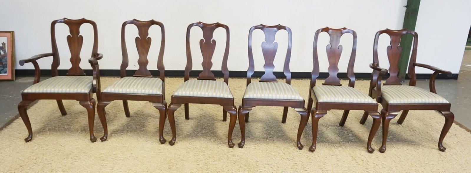HENKEL HARRIS VIRGINIA GALLERIES DINING CHAIRS: HENKEL HARRIS VIRGINIA GALLERIES SET OF 6 MAHOGANY DINING CHAIRS, FINISH #29