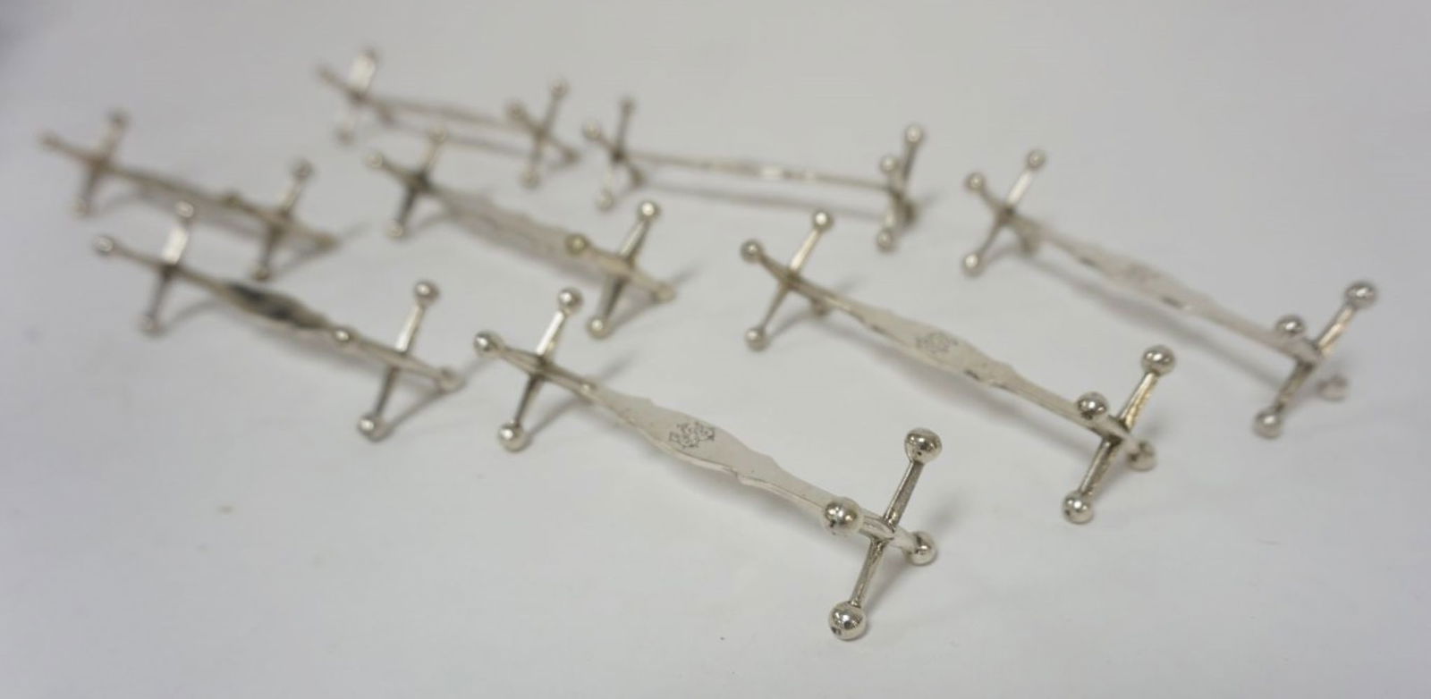 CONTINENTAL SILVER KNIFE RESTS (1 of 6)