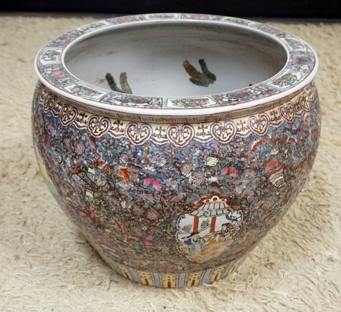 LARGE PORCELAIN JARDINEER: LARGE PORCELAIN JARDINEER WITH KOI FISH, APPROXIMATELY 20 IN X 16 IN