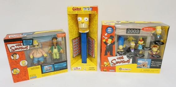 THE SIMPSONS PLAYMATE FIGURES AND GIANT PEZ