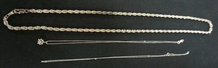 14K WHITE GOLD NECKLACES