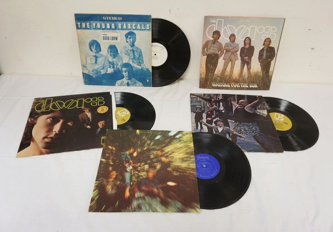 ASSORTED CLASSIC ROCK ALBUMS (1 of 3)