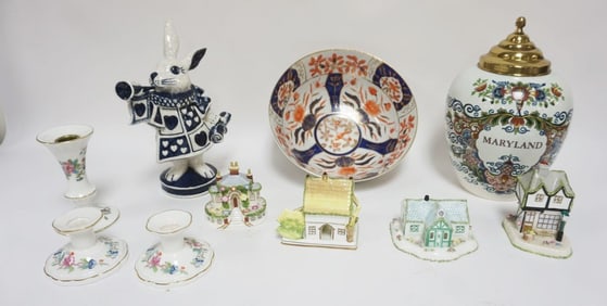 GROUP OF ASSORTED DECORATIVE PORCELAIN