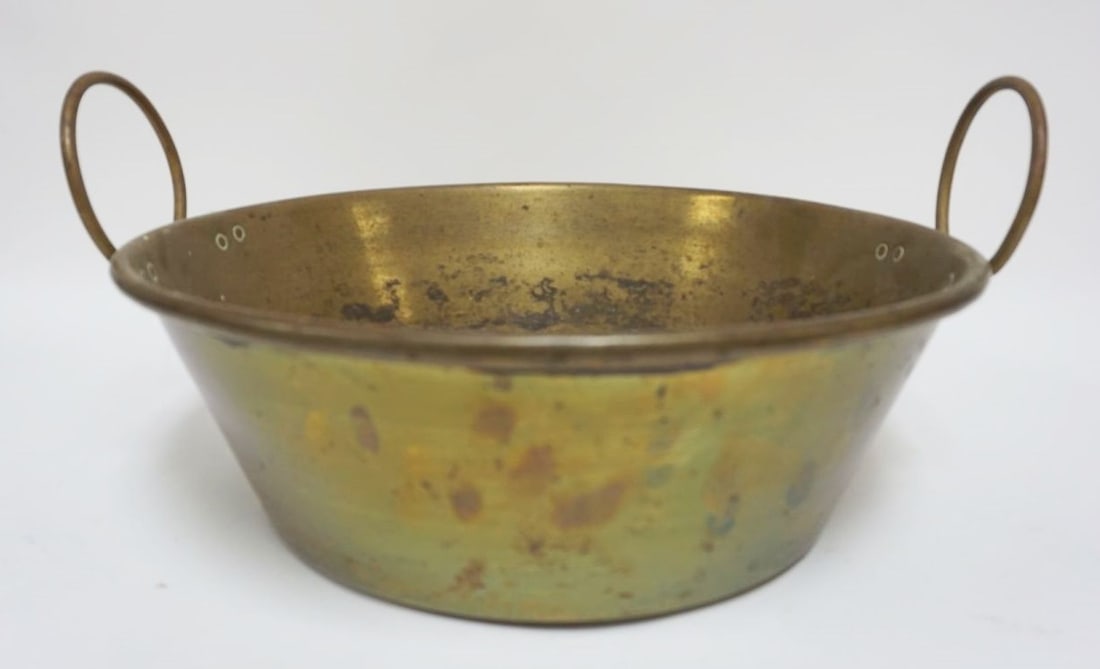 ANTIQUE BRASS JAM POT: ANTIQUE BRASS JAM POT W/APPLIED LOOP BRASS HANDLES, APPROXIMATELY 20 IN X 9 IN OVERALL