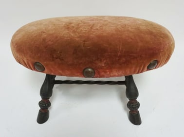 ORNATE HEAVY CAST IRON VICTORIAN STOOL