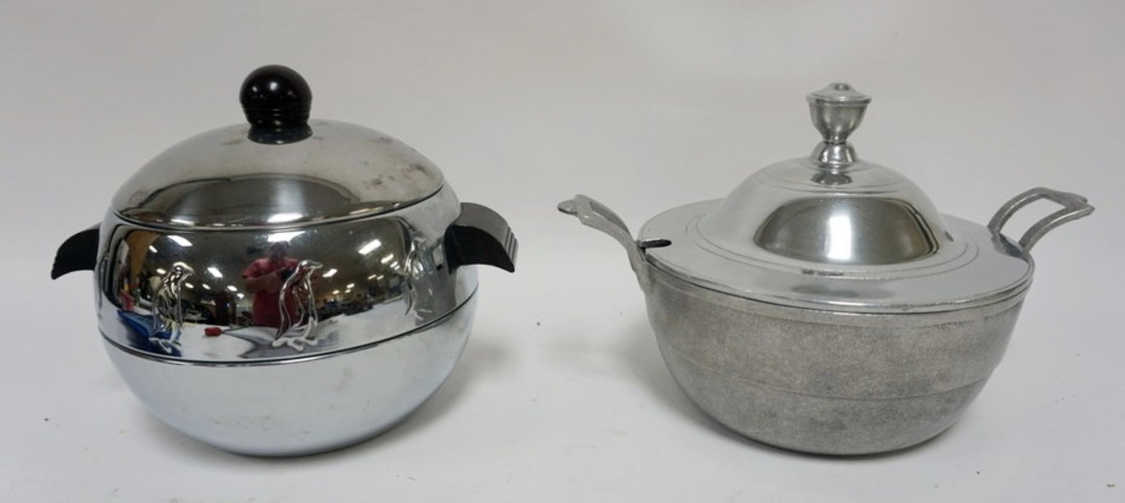 WEST BEND PENGUIN AND WILTON ALUMINUM COVERED POTS: WEST BEND COVERED PENGUIN AND WILTON ALUMINUM COVERED POT, LARGEST PIECE APPROXIMATELY 11 IN X 8 IN H