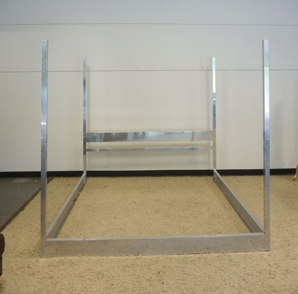 CHROME MODERN STYLE POSTER BED: CHROME MODERN STYLE POSTER BED, HOLLYWOOD FRAME FITS INSIDE, NOT INCLUDED, APPROXIMATELY 84 IN X 86 IN X 79 IN H